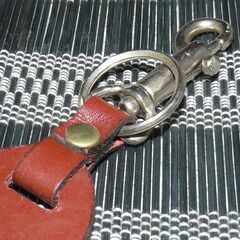 配達先決定🚚　無料配達します🚚Cartier💖ヴィンテージキーホルダー💖カルティエ💖本革💖の画像