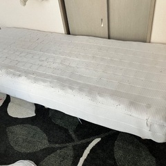 セミシングルベッド　ニトリ　脚付マットレスの画像