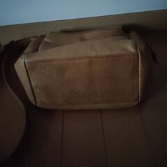 本革ショルダーバック　多機能希少デザインの画像