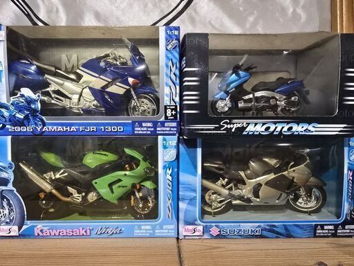 バイクミニカー12台セット　箱入り