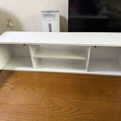 テレビボードの画像