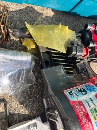 マキタ makita 90mm 高圧エア釘打機 AN935H エアダスタ付き　