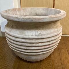 【お話し中】大きな植木鉢
