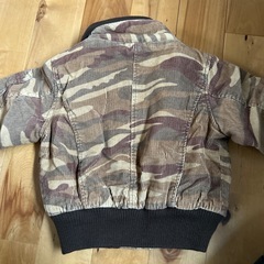 迷彩　ブルゾン　90 アウターの画像