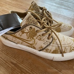 NIKE SB スニーカー　23cm 新品！