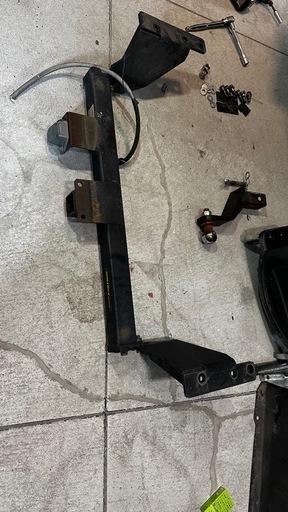 20系アルファード ヴェルファイア ヒッチメンバー