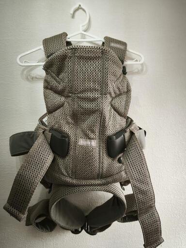 ベビービョルン　BABYBJORN ワンカイエアー　抱っこ紐　グレーベージュ