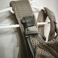 ベビービョルン　BABYBJORN ワンカイエアー　抱っこ紐　グレーベージュの画像