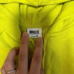 breeze パーカー　90サイズの画像