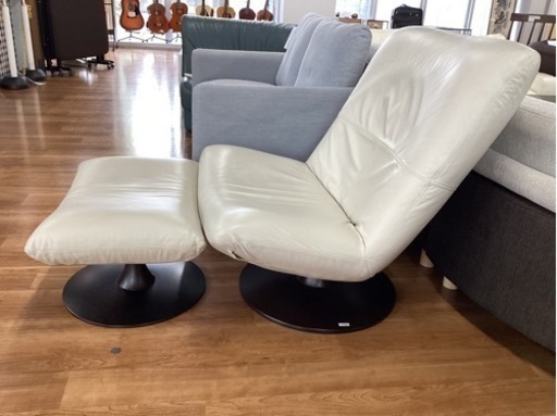 パーソナルチェア（オットマン付き）【町田市再生家具】243604