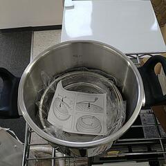 未使用品　T−faL 　圧力鍋４Lの画像