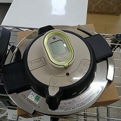 未使用品　T−faL 　圧力鍋４Lの画像