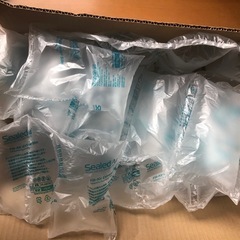 緩衝材　エアークッション　プチプチ　梱包材　　