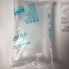 緩衝材　エアークッション　プチプチ　梱包材　　の画像