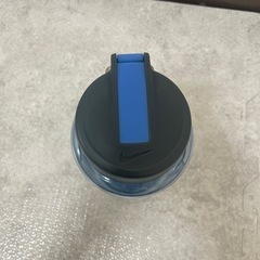 NIKE 水筒 の画像
