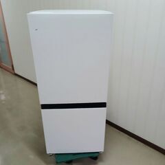 ハイセンス　冷凍冷蔵庫　135Ｌ　HR-D13E3W　2024年製　【中古品】を5000円でお譲りします！