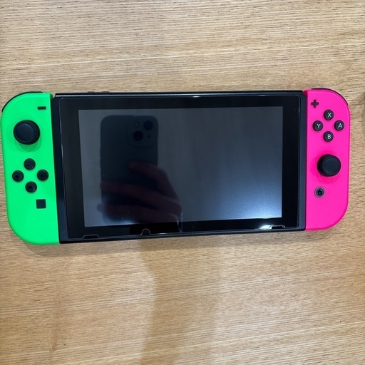 【決定】Nintendo Switch ピカチュウ　イーブイデザイン本体　ジョイコン2つ　グリップホルダー6つ