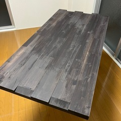 【無料】変わったテーブルの画像