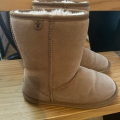 エミュ　ムートン　キッズブーツの画像