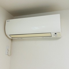 ☆☆（1495）【格安・・中古・・エアコン】　2015製　ダイキン　2.2KW売ります☆☆ （1495）【格安・・中古・・エアコン】 2015製 ダイキン 2.2KW