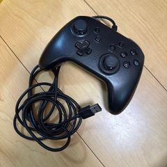 ゲーミングキーボード、スマホ望遠レンズ、USBケーブル他の画像