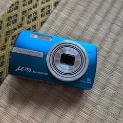 (決まりました)コンデジ　OLYMPUSμ750 水中ケース付き...