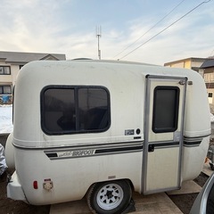 キャンピングトレーラー　ビックフットの画像