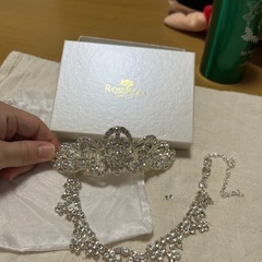 ウエディング　ティアラ　ネックレス