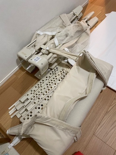 アップリカ ココネルエアー ベビーベッド　ミルクWH　ホワイト