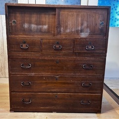 決まりました！年代物  昔懐かしいタンス