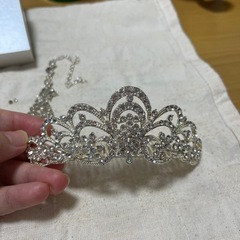 ウエディング　ティアラ　ネックレスの画像