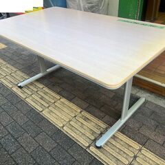 W1500　ﾐｰﾃｨﾝｸﾞﾃｰﾌﾞﾙ③　￥6,000