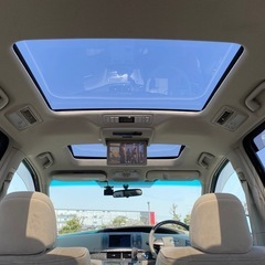 エスティマハイブリッド車⭐️サンルーフ⭐️後席フリップダウンモニターの画像
