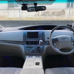 エスティマハイブリッド車⭐️サンルーフ⭐️後席フリップダウンモニターの画像