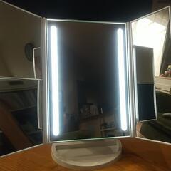 BESTOPE 化粧鏡✨ 三面鏡 女優ミラー 卓上 折りたたみLED付 美品

ベストープ

の画像