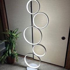 【済】ファイブリング LED照明 スタンド
