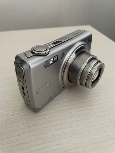 IXY DIGITAL 400& FinePix F100fd ジャンク FUJIFILM 富士フィルム