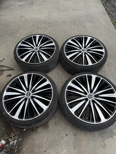 19インチ　TARKUS