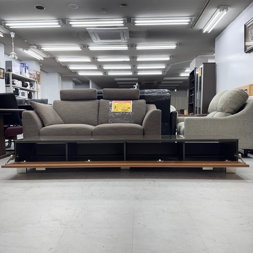 【美品‼️】定価約20万♪ ドイツ製 Hulsta(ヒュルスタ) 210cm幅ローボード テレビ台 リビング収納家具 ウォールナット材