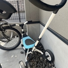 三輪車