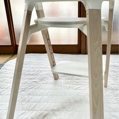 売り切れ　ストッケ　ステップスチェア　ホワイト★幼児用食事椅子の画像