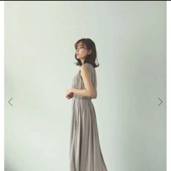 CACHEC カシェック　サテンワンピースの画像