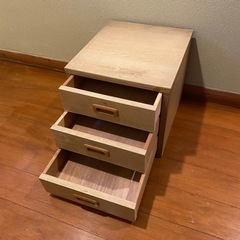 小引出しの画像