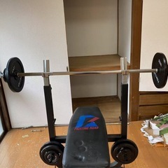 バーベルとベンチ台