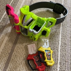 交渉中☆仮面ライダーエグゼイド　変身ベルト　ガシャット付き