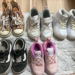 子供スニーカーまとめ売り16〜18cm 5足