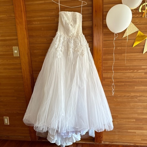 破格　ウェディングドレス　チュール　レース　Aライン