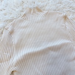 ZARA ザラ リブニット オフホワイト ハイネックの画像