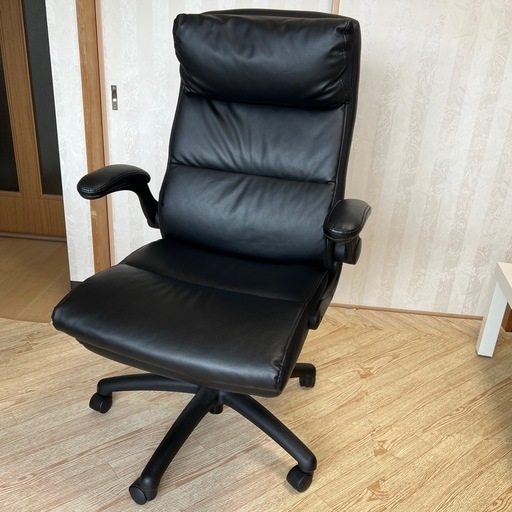 値下げ！【美品】NOCEハイチェア 美品】NOCEハイチェア 新商品】美しい曲線が強調された