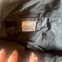 ③NIKEアウターMの画像